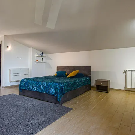 Maison De Paris Dom wakacyjny San Giovanni La Punta